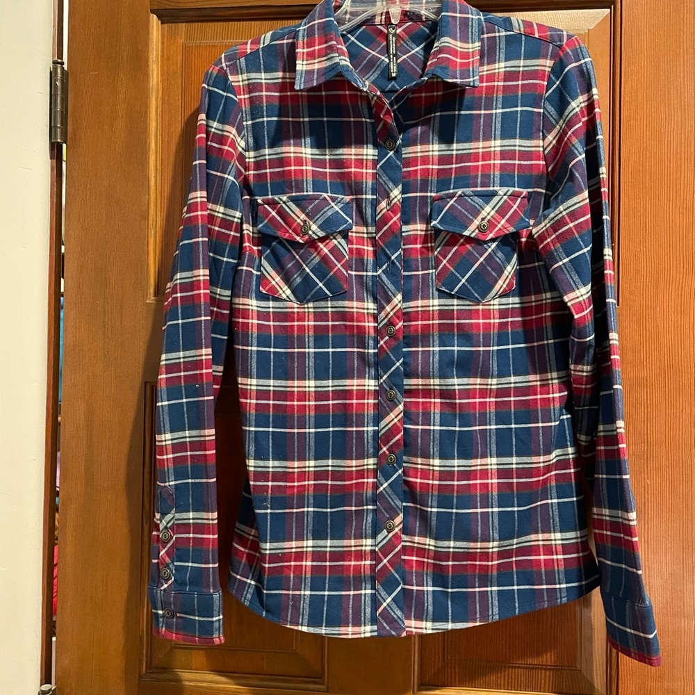 KÜHL long sleeve plaid button up, size medium